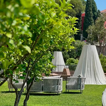 Alaxia Resort Alassio Exterior photo