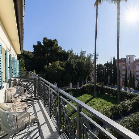 Alaxia Resort Alassio Exterior photo