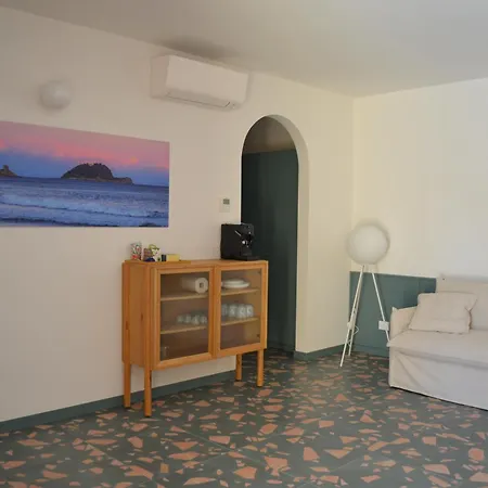 Alaxia Resort Alassio Room photo