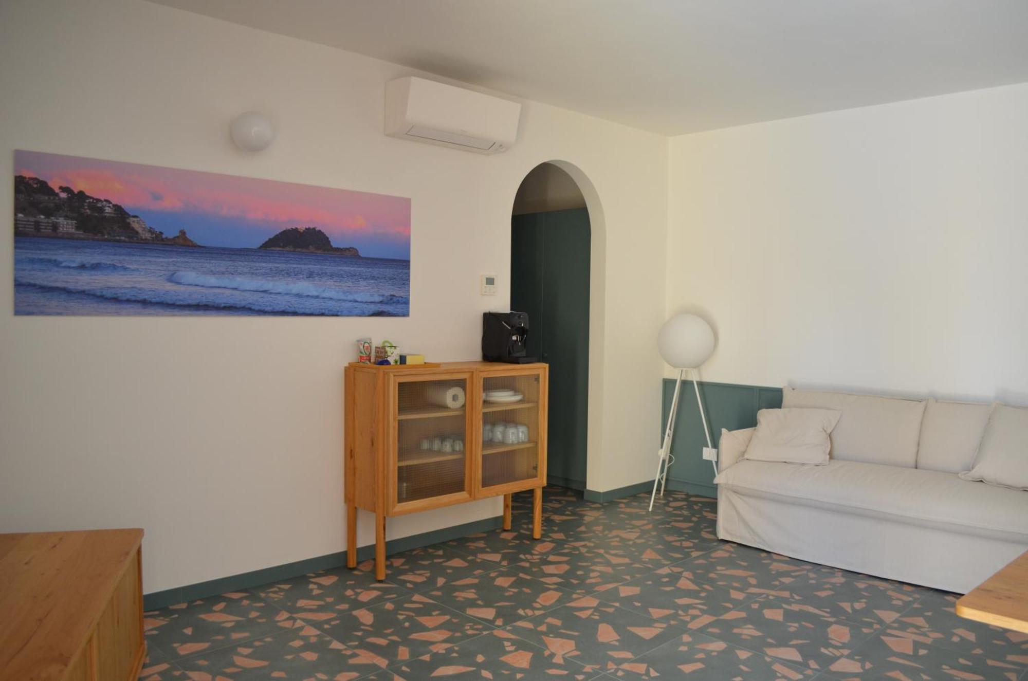 Alaxia Apartment Alassio